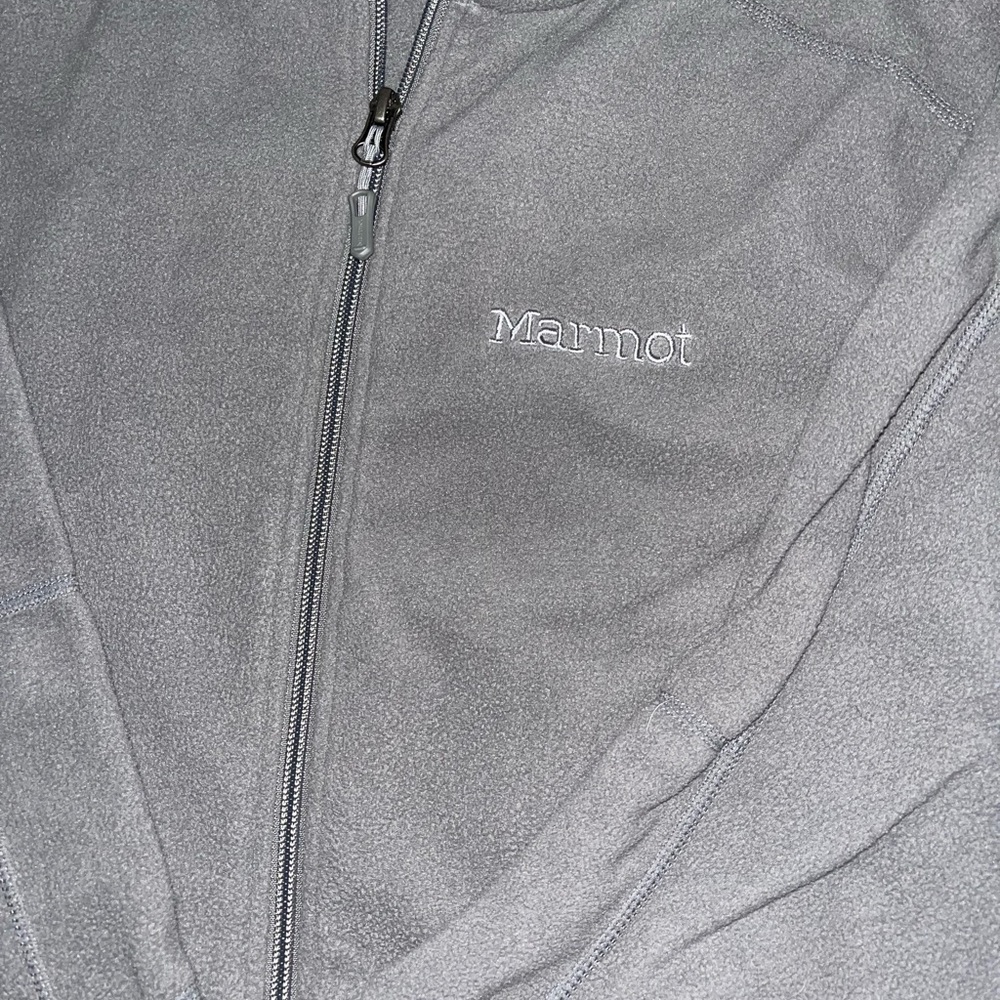 Almost new gray Marmot fleece